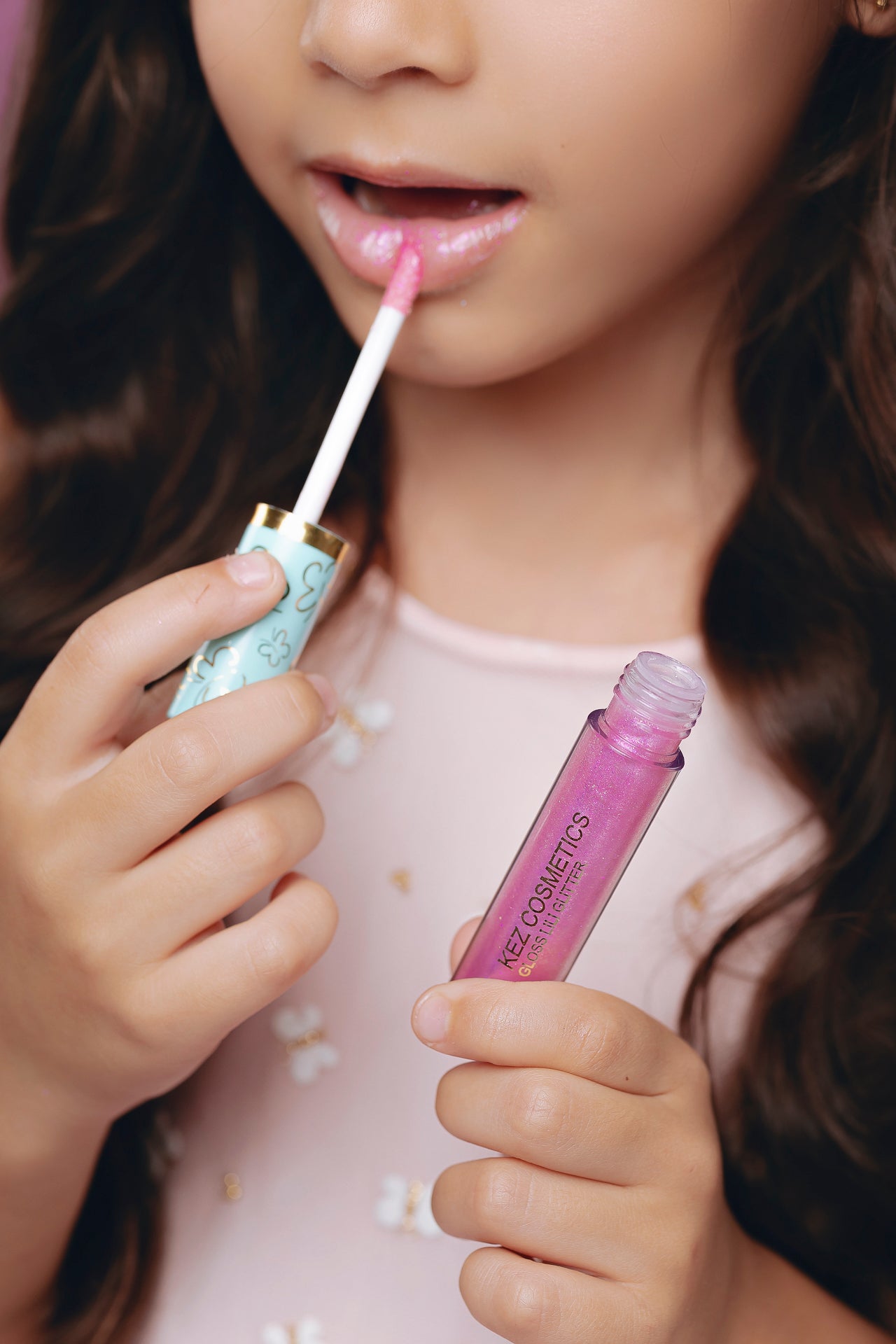 Gloss Lili Glitter - By Eliza Castricini | Kez Cosmetics